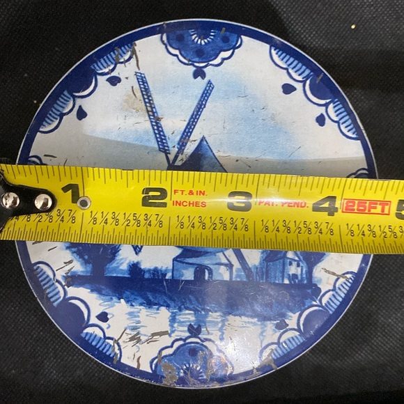 Vintage Royal Delft Lithographed Blue and White Trinket Tin Box - Picture 6 of 8